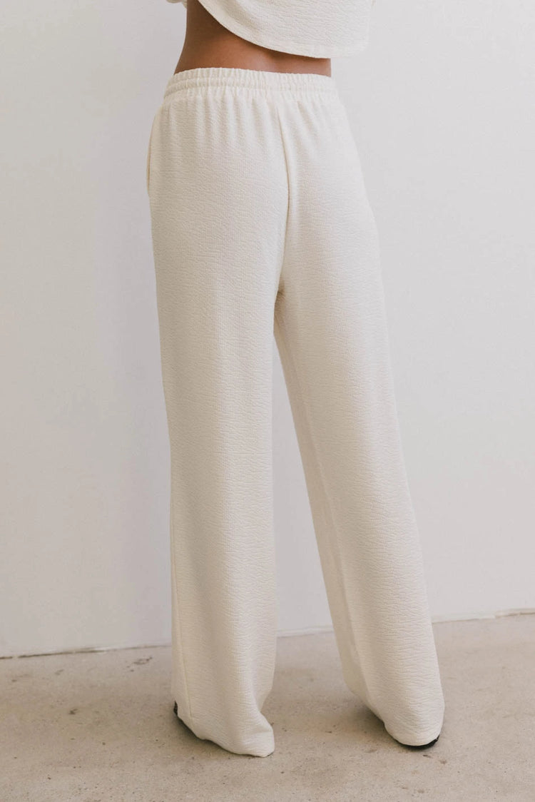 Plain color pants in cream 