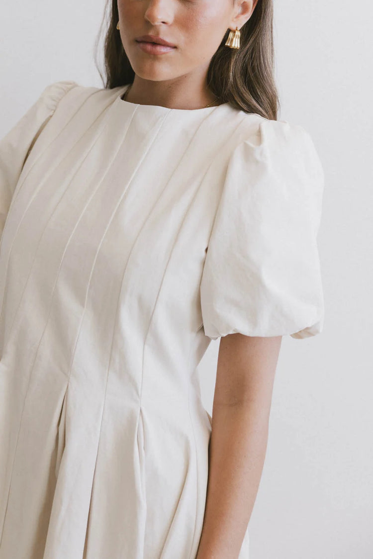 Shor sleeves dress in oatmeal 