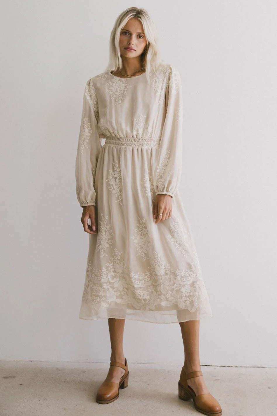 bohme champagne dress Bohme Champagne Satin Striped Puff Sleeve V-Neck Long Maxi Dress Women M