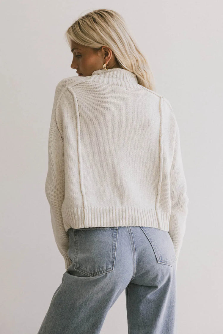 Ribbed hem sweater in cream 