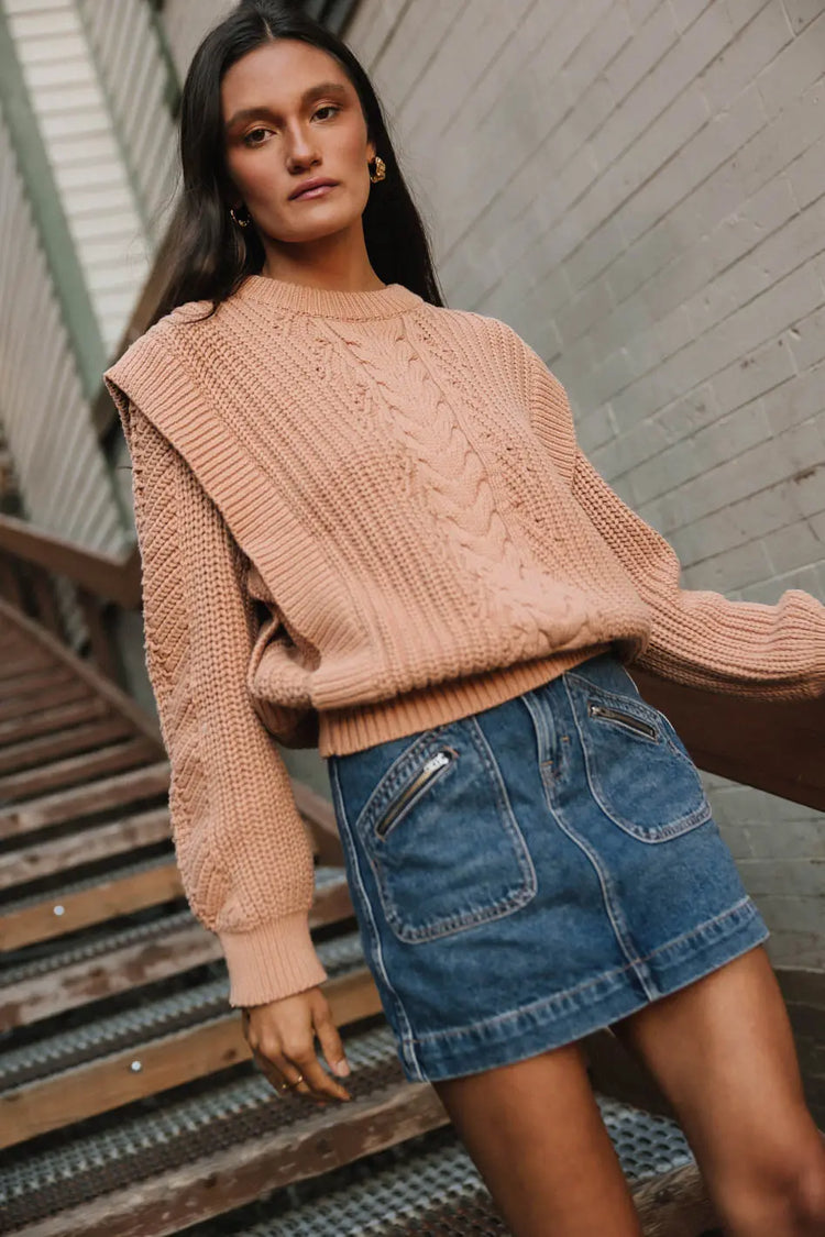 Round neck sweater in orange 