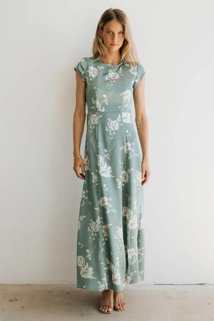 Floral maxi dress in sage 