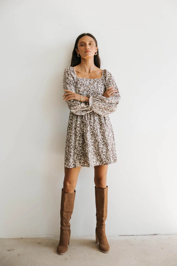 Long sleeves mini dress in brown 