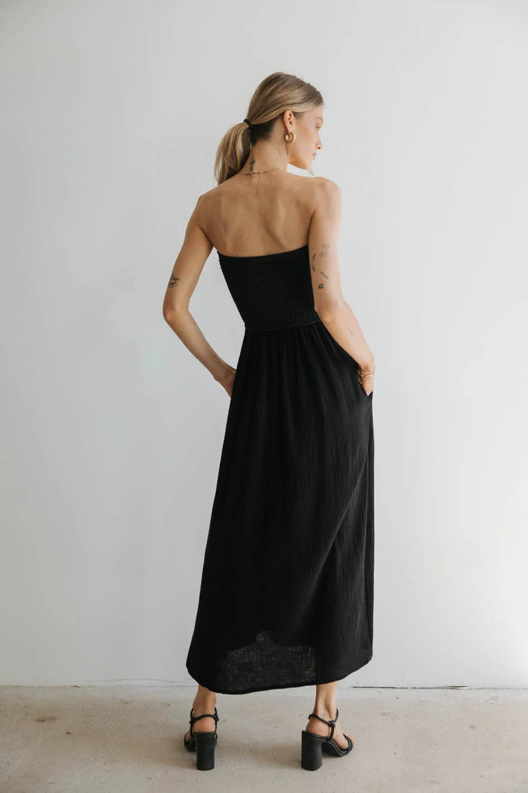 Two hand pockets dress in black 