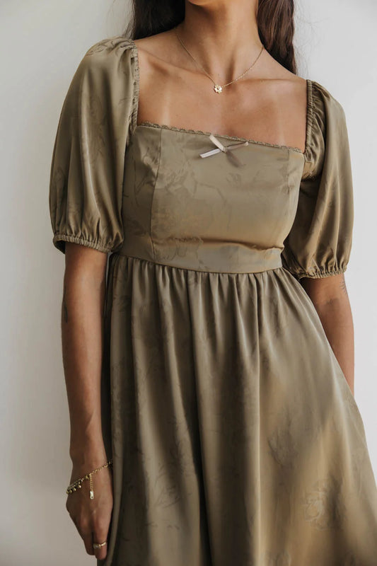 Square neck dress in olive 