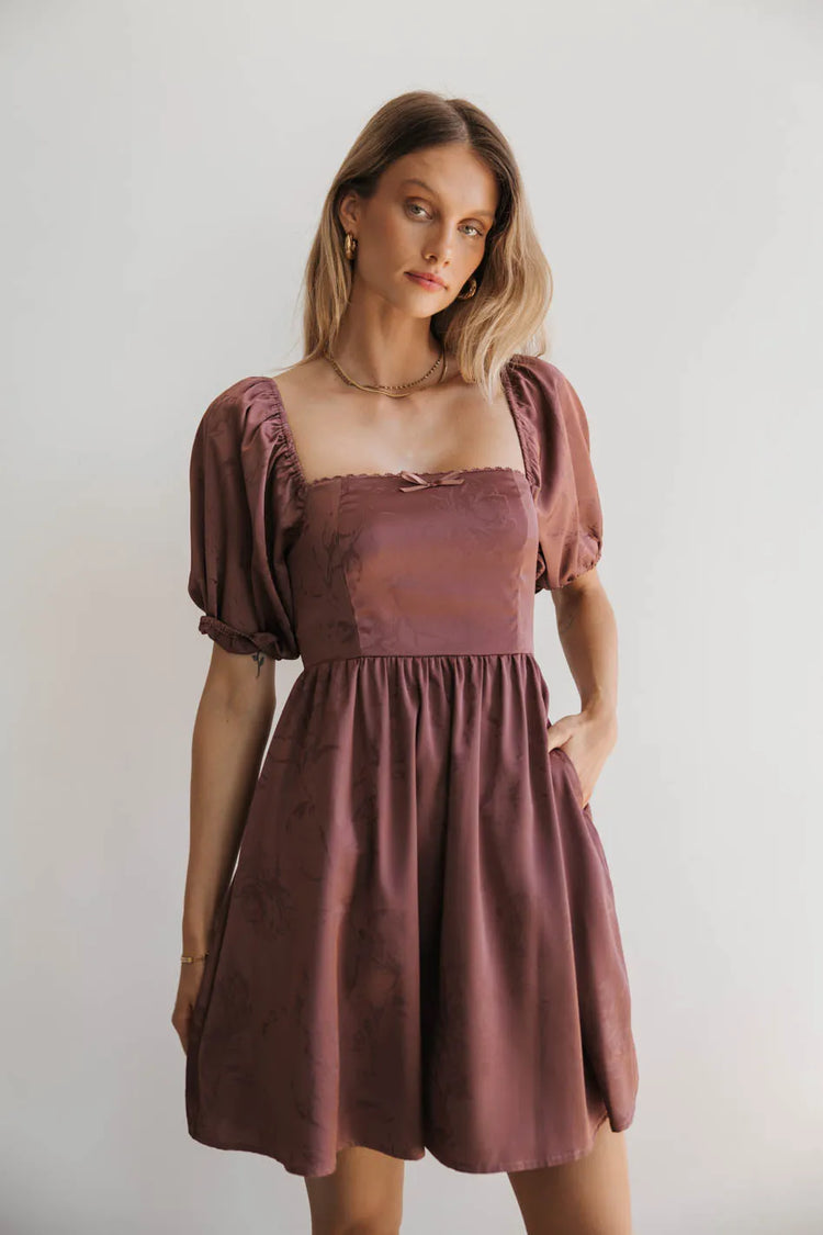 Two hand pockets dress in mauve 