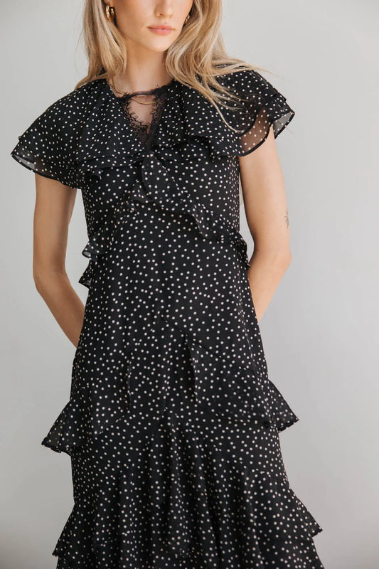 Short sleeves dress in black 