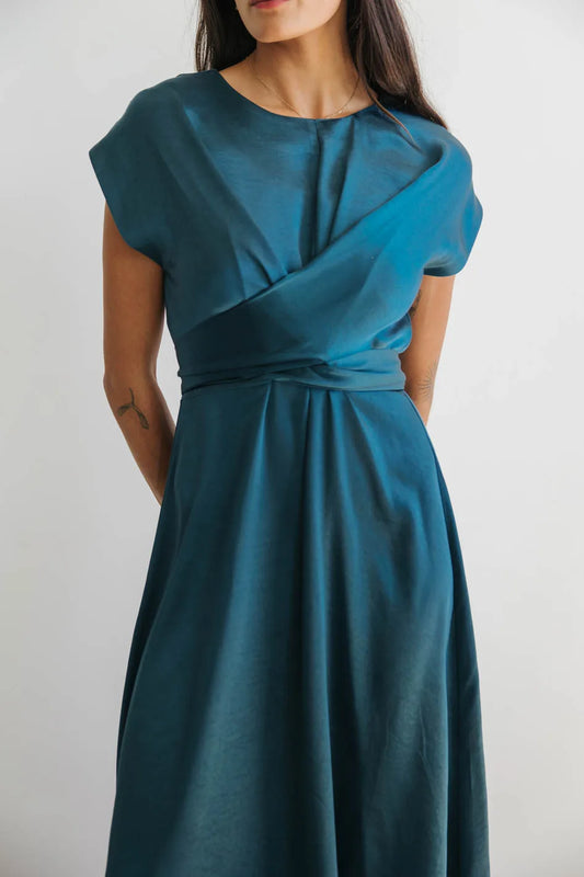 Short sleeves dress in teal 