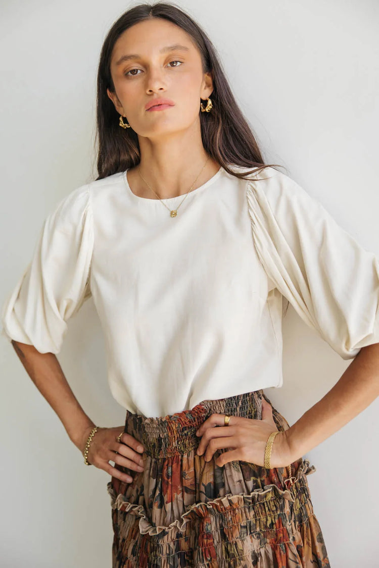 Woven blouse in cream 