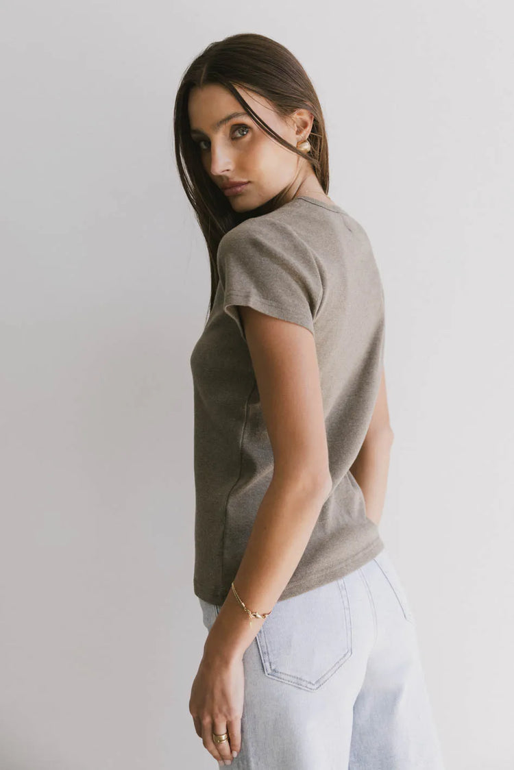 Basic top in olive 