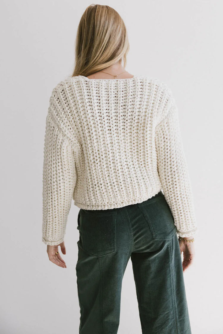 Plain color top in cream 