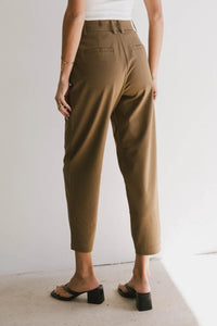 Woven pants in brown 