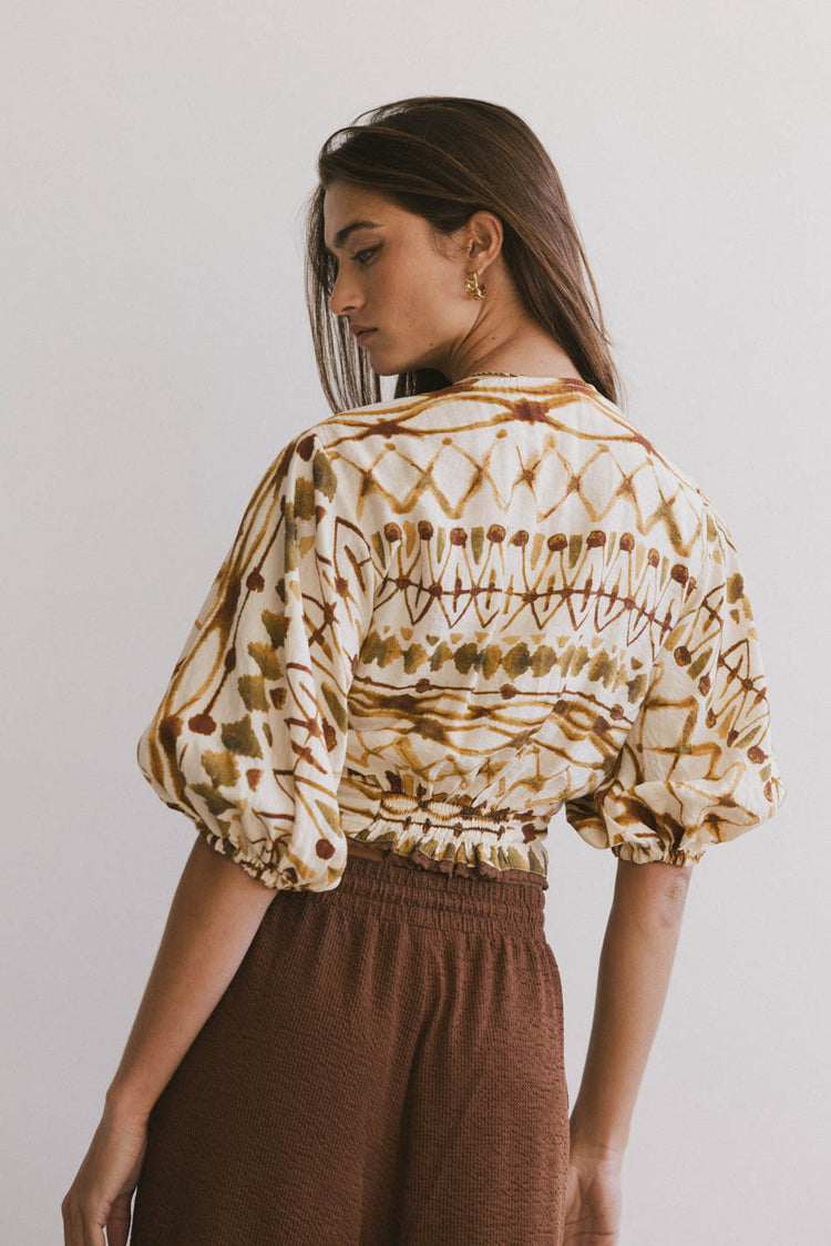 printed puff sleeve cropped blouse