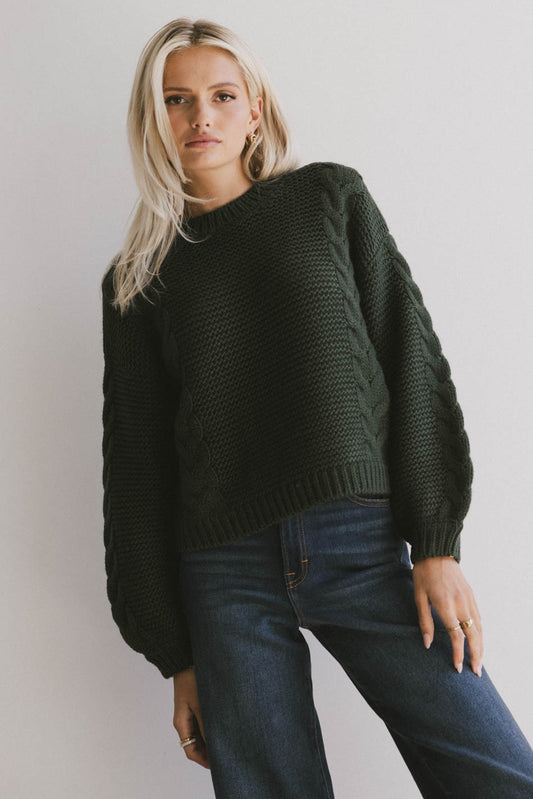 CABLE KNIT SWEATER IN GREEN