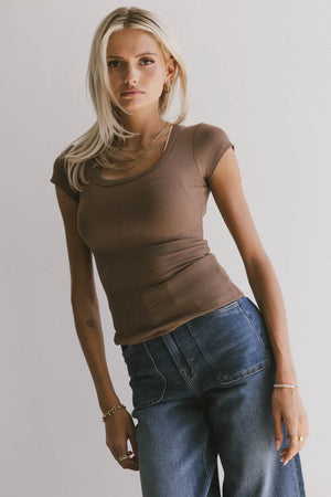 Freya Ribbed Top in Brown