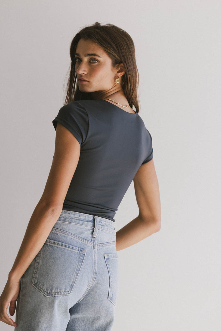 NAVY SHORT SLEEVE TOP