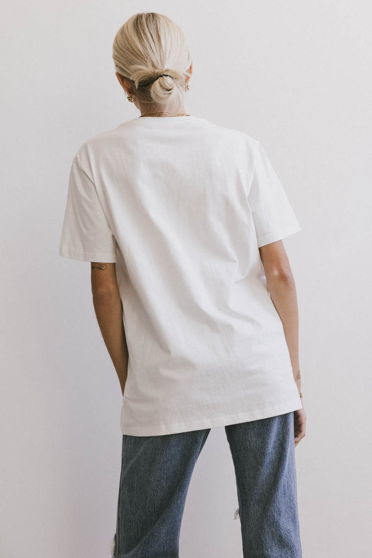 oversized white tee