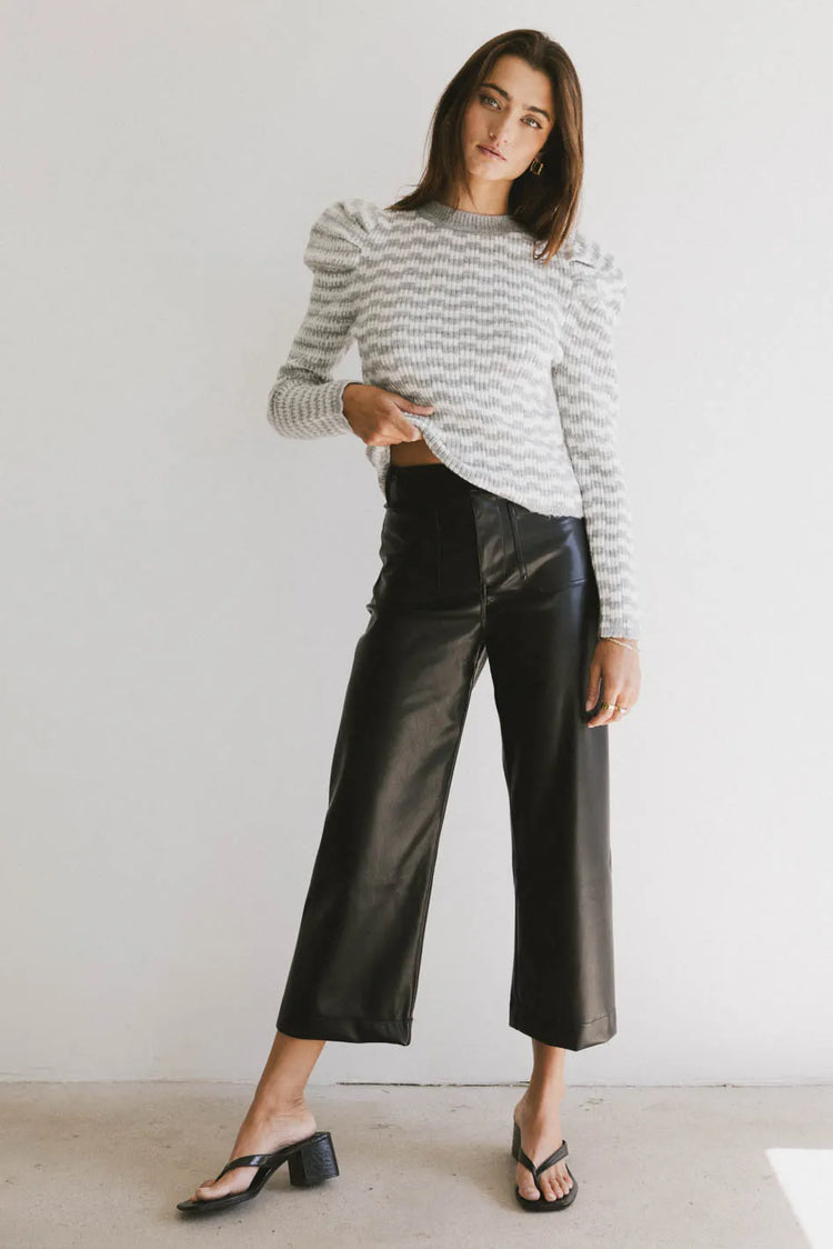 Faux leather pant in black 