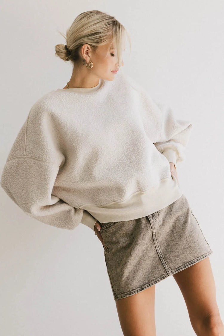 Sweater in cream 