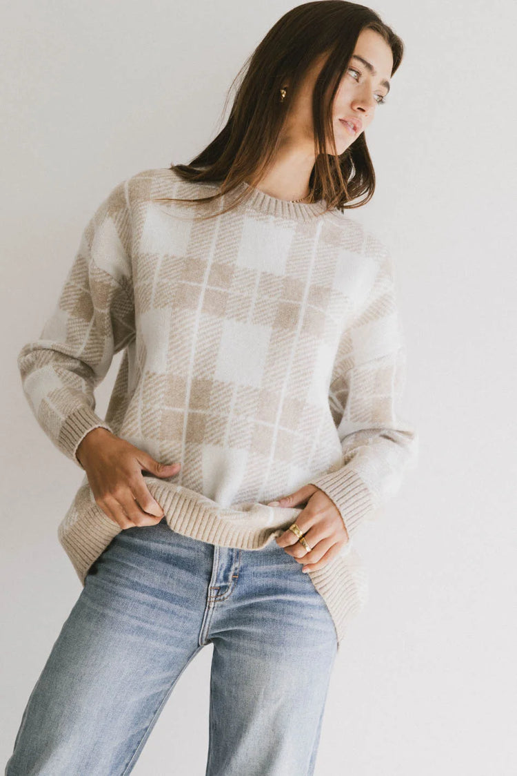 Ribbed hem sweater in oatmeal 