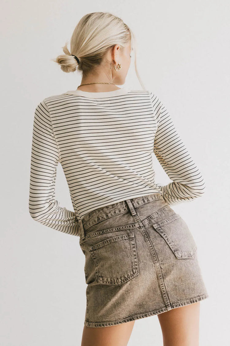 Striped basic top in black 