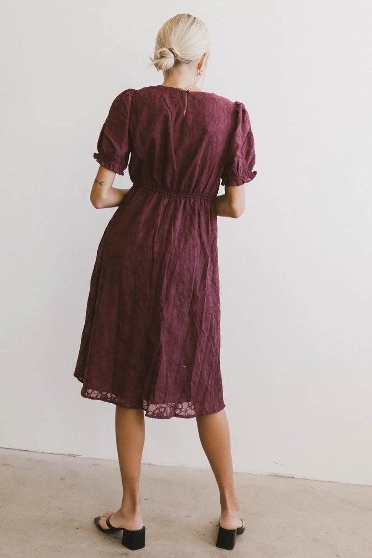 Plain color dress in burgundy 