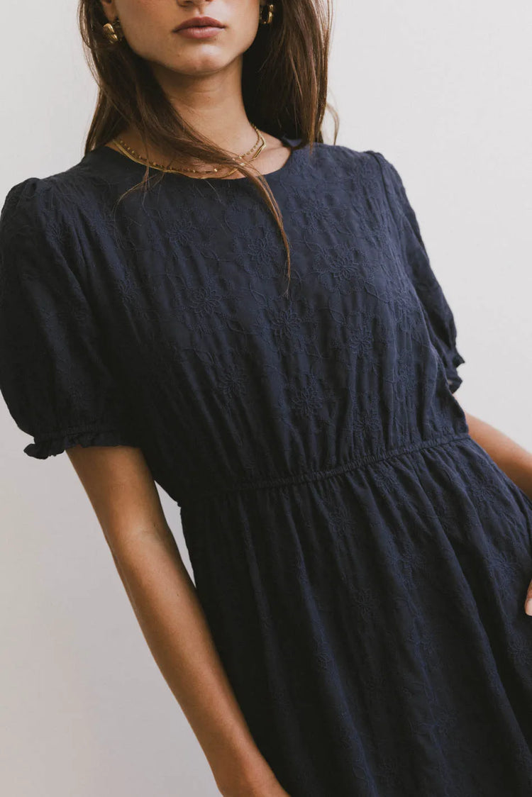 Round neck dress in navy 