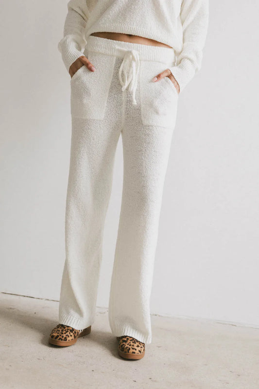 Two hand pockets pants in cream 