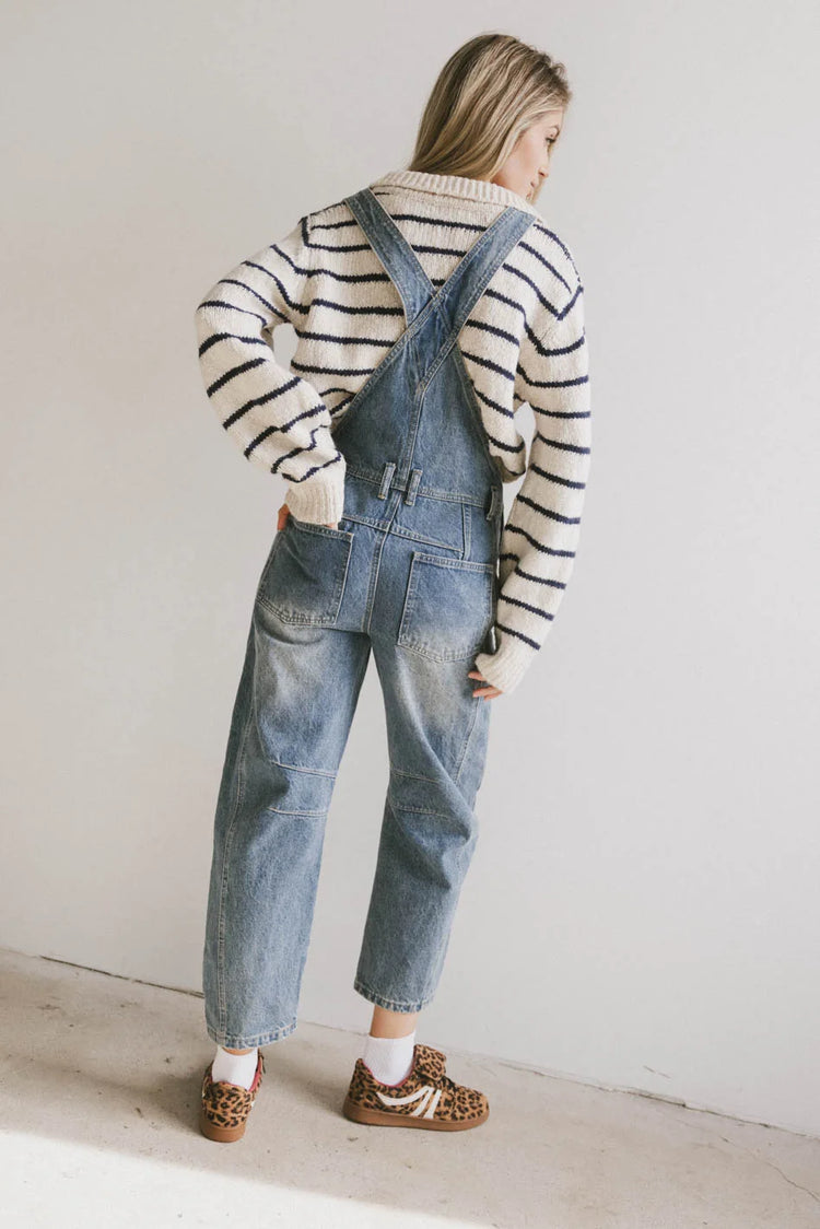 Two back pockets overall in denim 