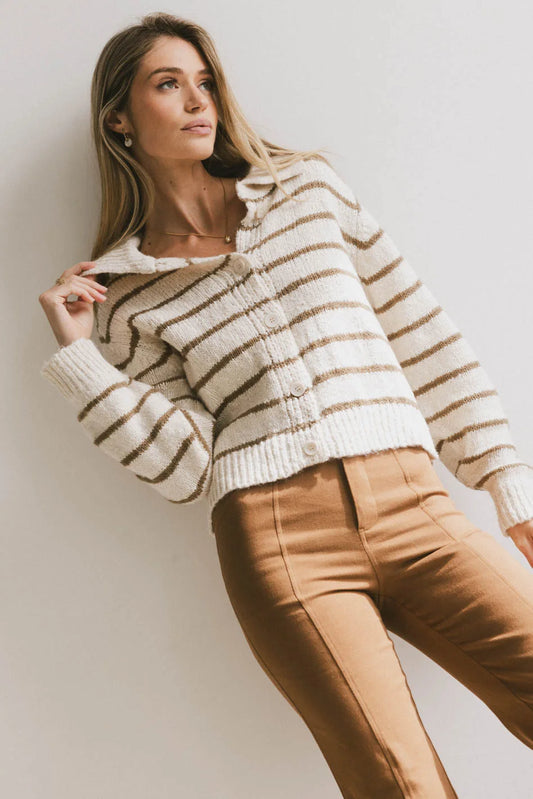 Collared sweater in cream 