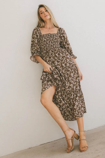 Woven dress in brown 