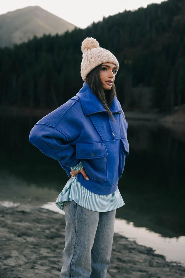 Long sleeves sweater in blue 