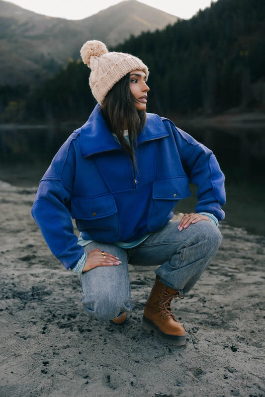 Zip up sweater in blue 