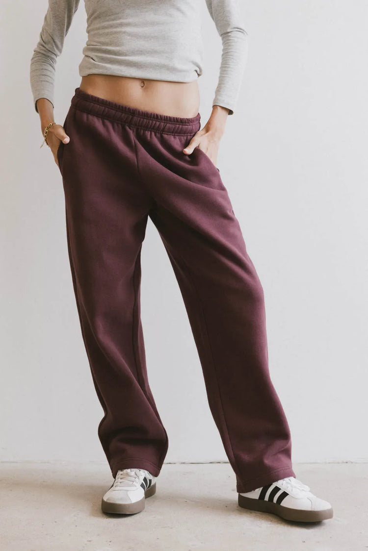 Two hand pockets pants in burgundy 