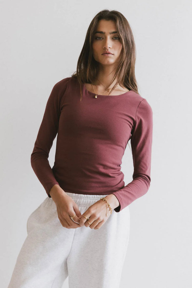 Round neck top in burgundy 