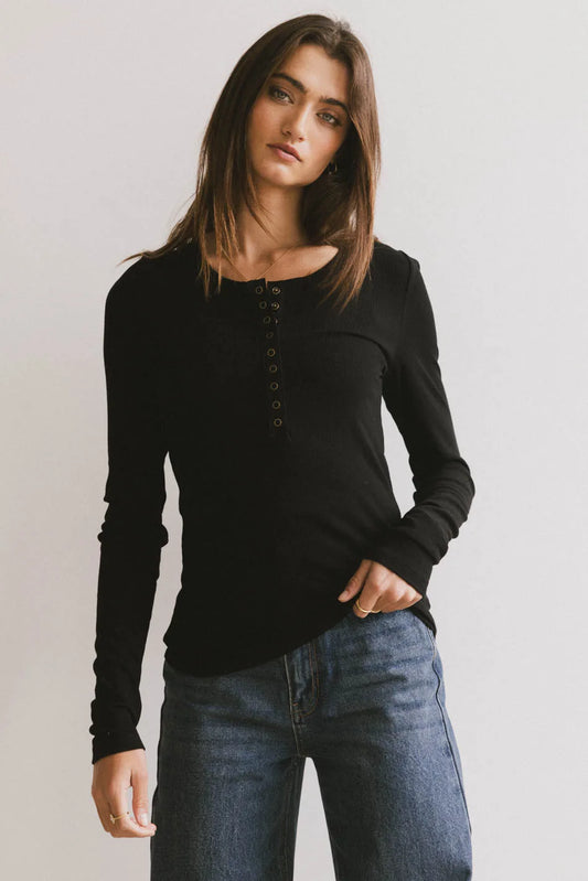 Round neck top in black 