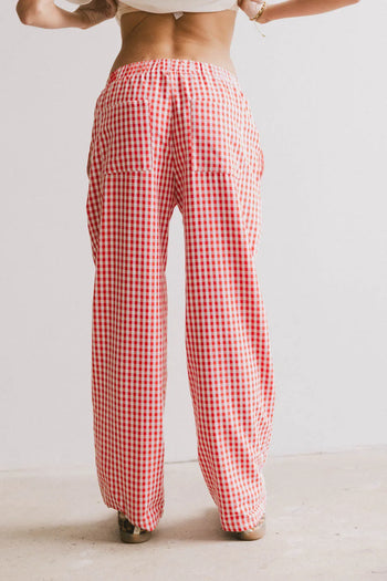 Two back pockets pants in red 