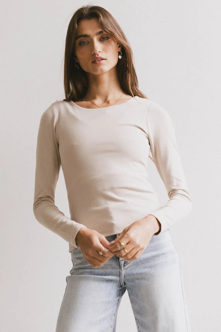 Round neck top in fog 