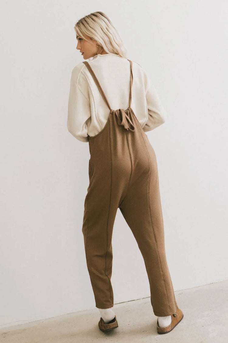 Adjustable back straps overall in camel 