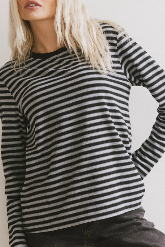 Striped top in grey and black 