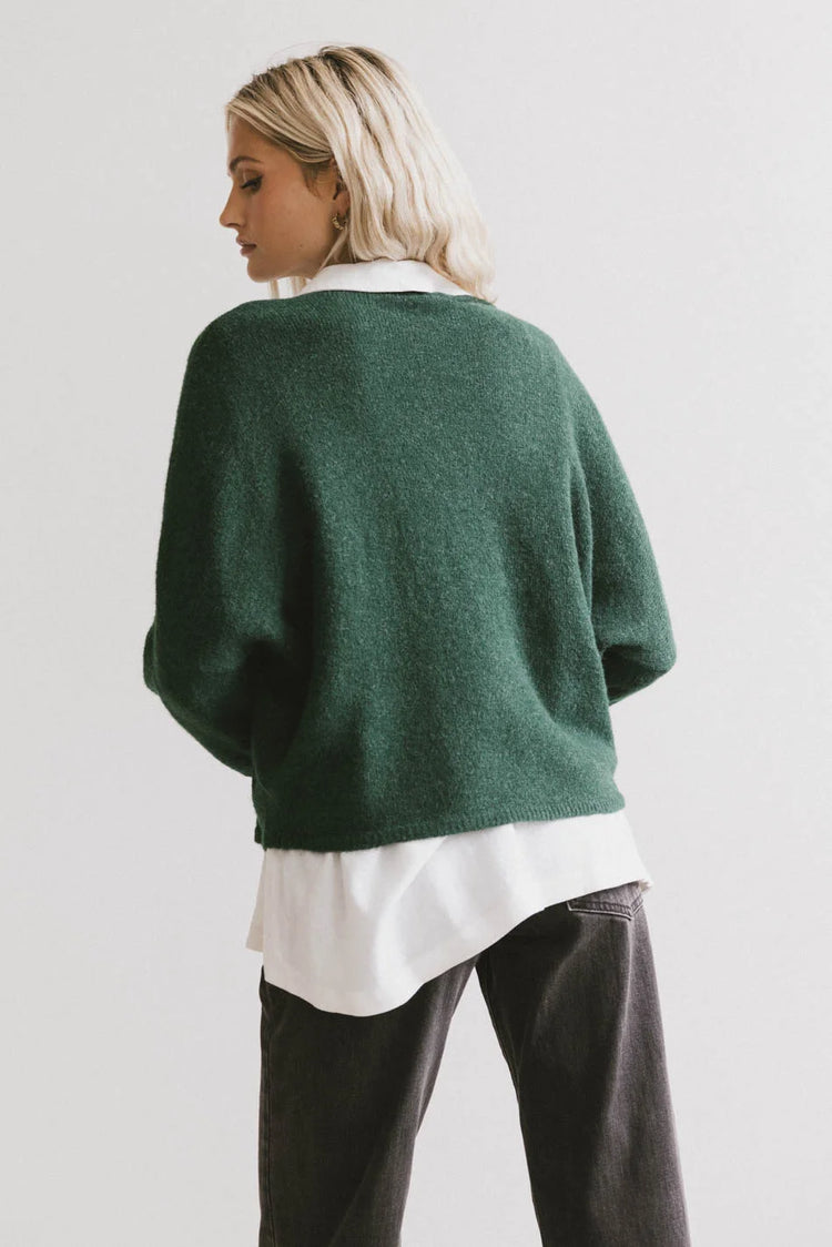 Plain color top in hunter green 