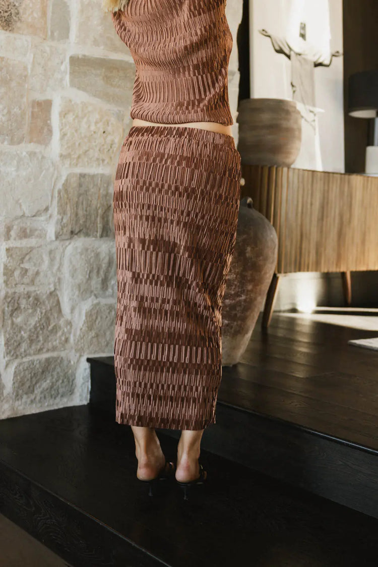 Textured skirt in rust 