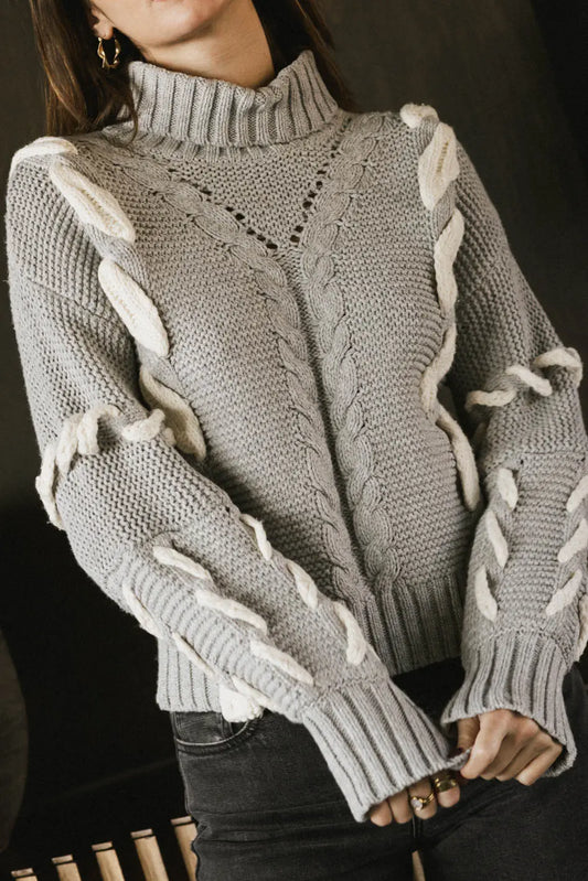 Braided style sweater in grey 