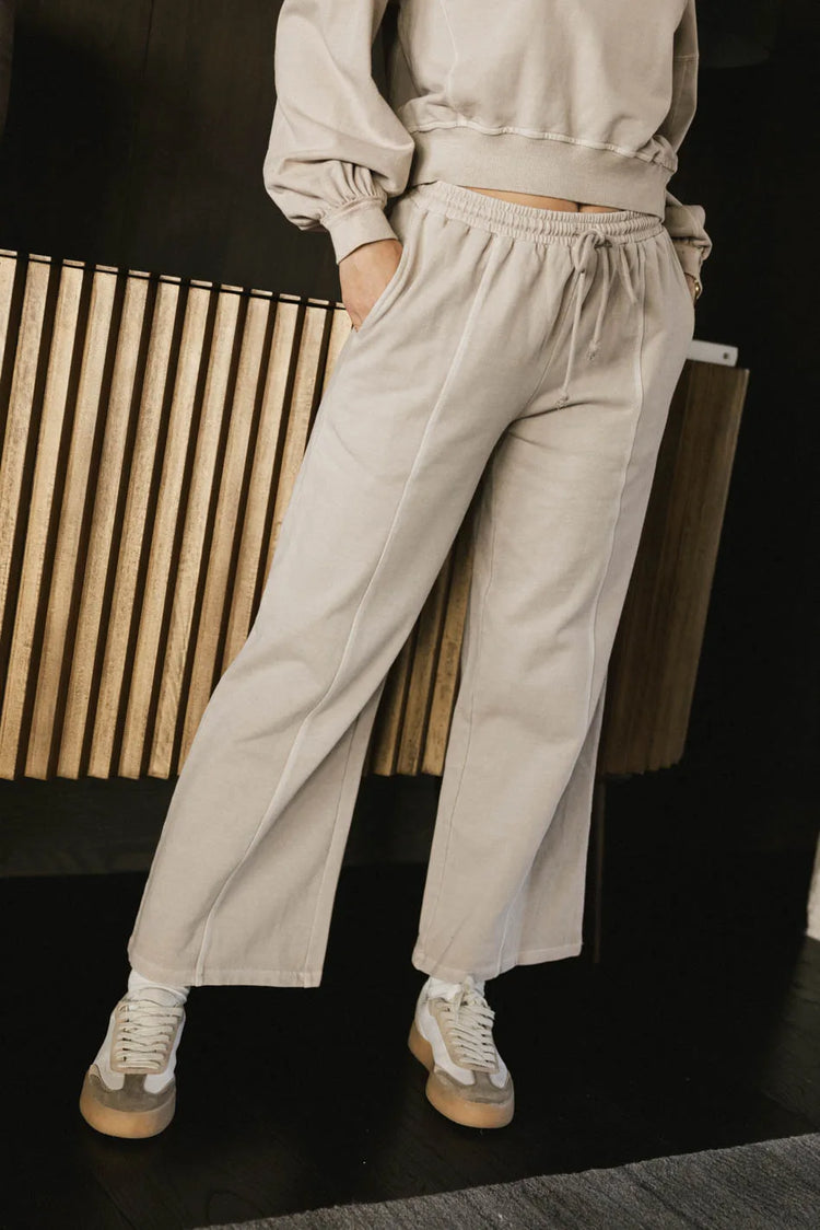 Elastic waist pants in bone 