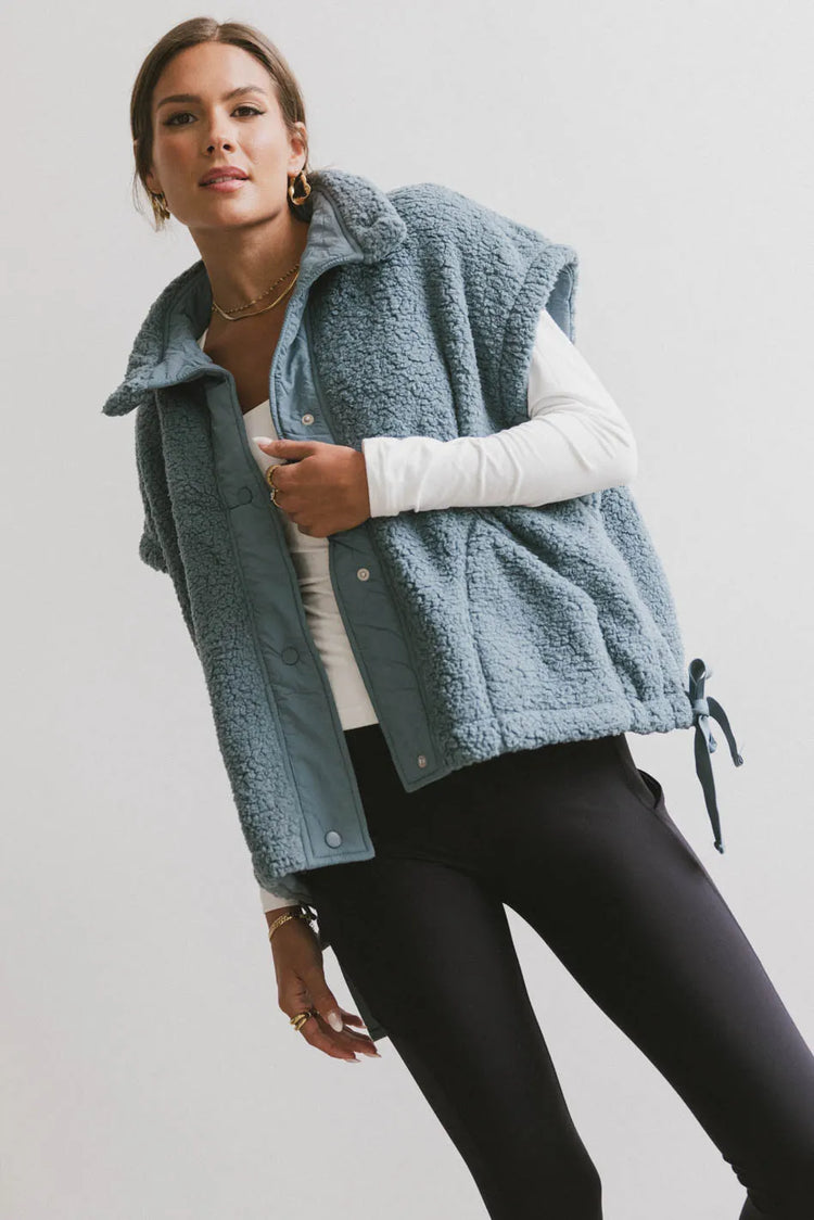 Puffy vest in blue 