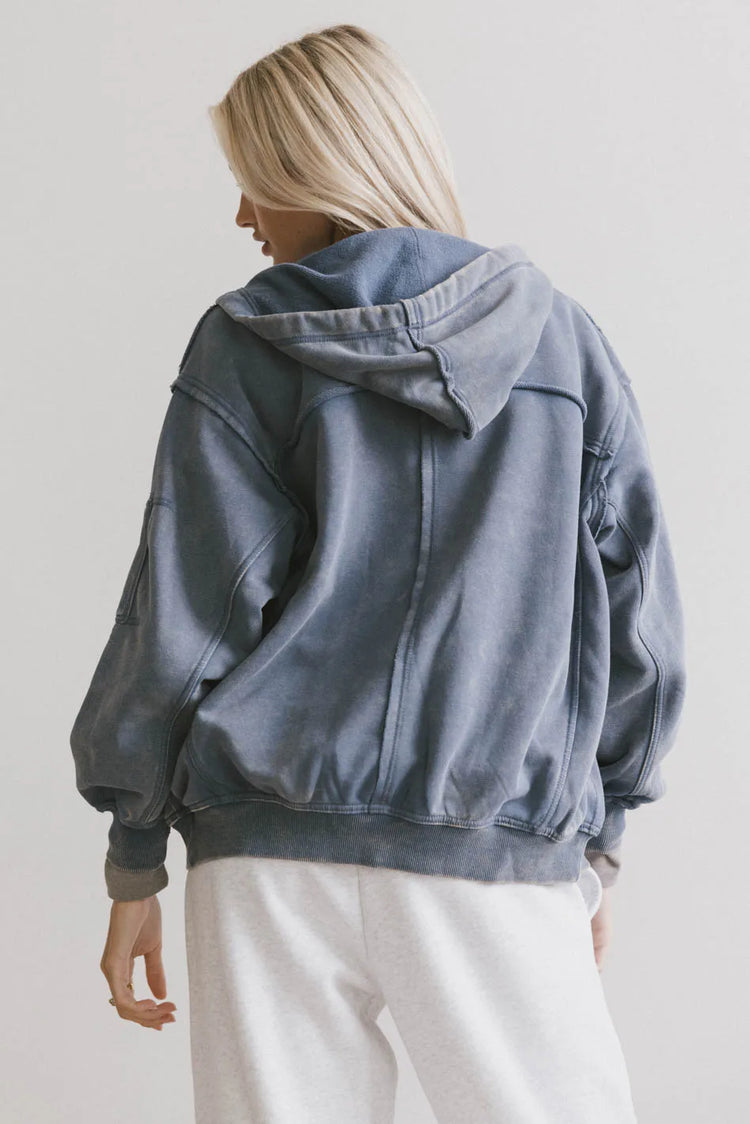 Plain color hoodie in blue 