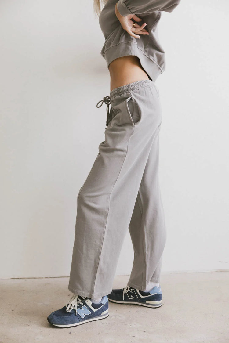 Straight legs sweatpants in grey 