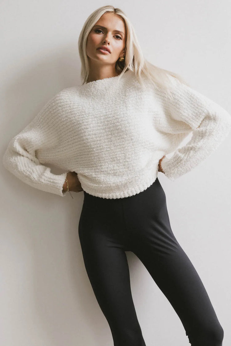 Knit sweater in ivory 