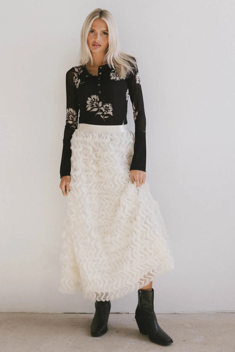 Midi skirt ruffle skirt in ivory 