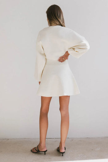 Plain color dress in cream 